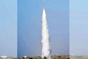 Pakistan Army test fires long-range air defence weapon system