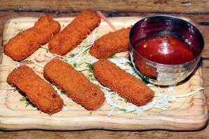 Mumbai Food: Rooftop joint in Dadar is value for money