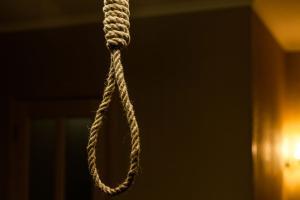 Mumbai: Reprimanded for using 'TikTok' app, teen hangs herself
