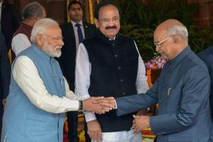 President highlights good work of Modi government, sets tone for electi