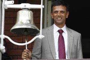 Happy Bday Dravid! 5 times he batted for hours in a Test outside India