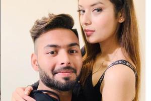 Rishabh Pant reveals his lady love to the world!