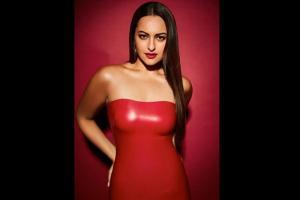 Red Hot! Sonakshi Sinha raises the temperature in the latex dress