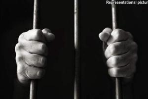 19-year-old arrested for supplying arms