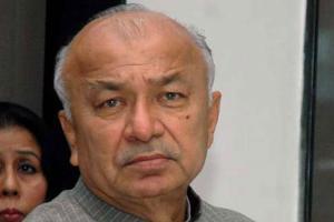 Shinde compares Modi with Hitler, says oppn being 