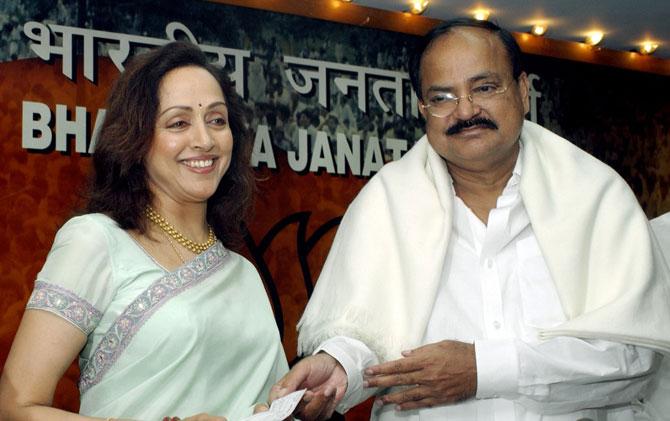 During the discussions held about bifurcation of Andhra Pradesh in Rajya Sabha, Venkaiah Naidu fought for the Seemandhra people. M Venkaiah Naidu raised Special Status to Andhra Pradesh issue in Rajya Sabha and demanded special category state status to AP.