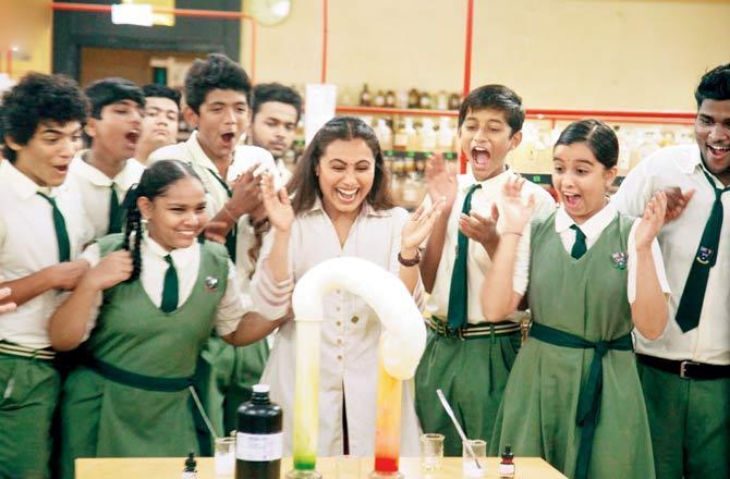 Rani Mukerji in Hichki: The heart-warming and inspiring film Hichki, had a progressive message of beating stereotypes. It featured Rani Mukerji as a determined school teacher, who changes the lives of innocent students from the economically backward strata, while dealing with her own nervous system disorder - Tourette Syndrome. Rani Mukerji's comeback film post motherhood sure was a hit.