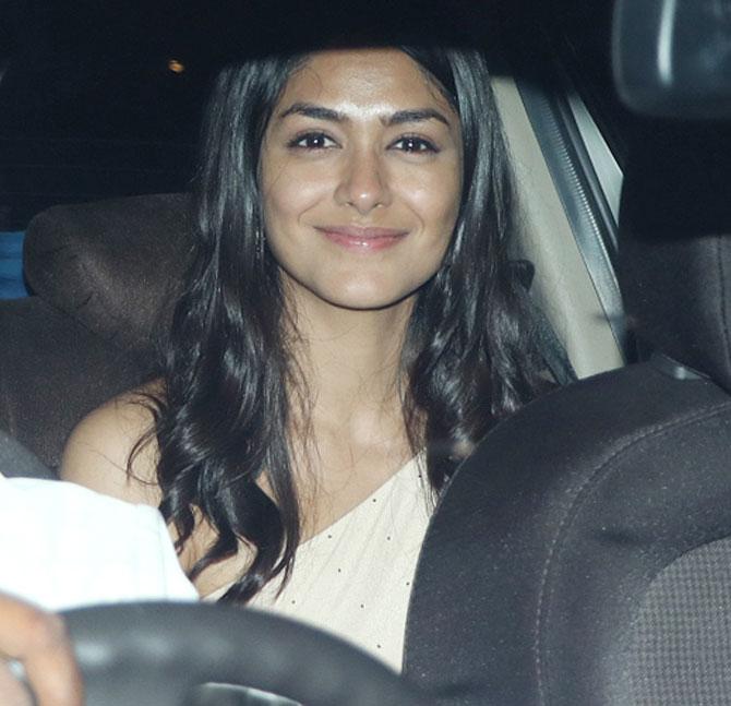 Mrunal Thakur, who made her Bollywood debut with Super 30, was all smile as she arrived for the special screening of Super 30 in Andheri. Mrunal, who made her big screen debut with the critically-acclaimed Love Sonia in 2018, said she was advised by people to take up a more conventional film instead of the drama. 