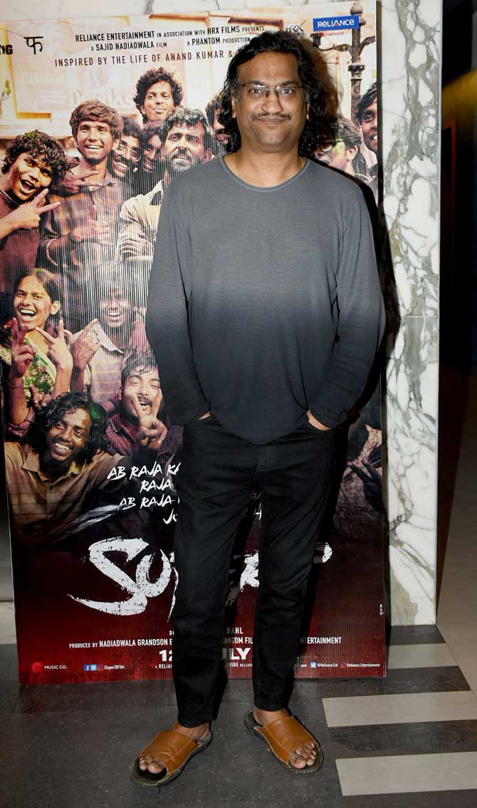 Ajay Gogavale, of music director Ajay-Atul fame, also attended the screening. For Super 30, Ajay-Atul seem to have hit the right chords, with their music proving to be a soothing treat to our ears. The duo has even brought ace singer Udit Narayan and Shreya Ghoshal on-board for a romantic number. The lyrics of Super 30 is penned by award-winning lyricist Amitabh Bhattacharya.