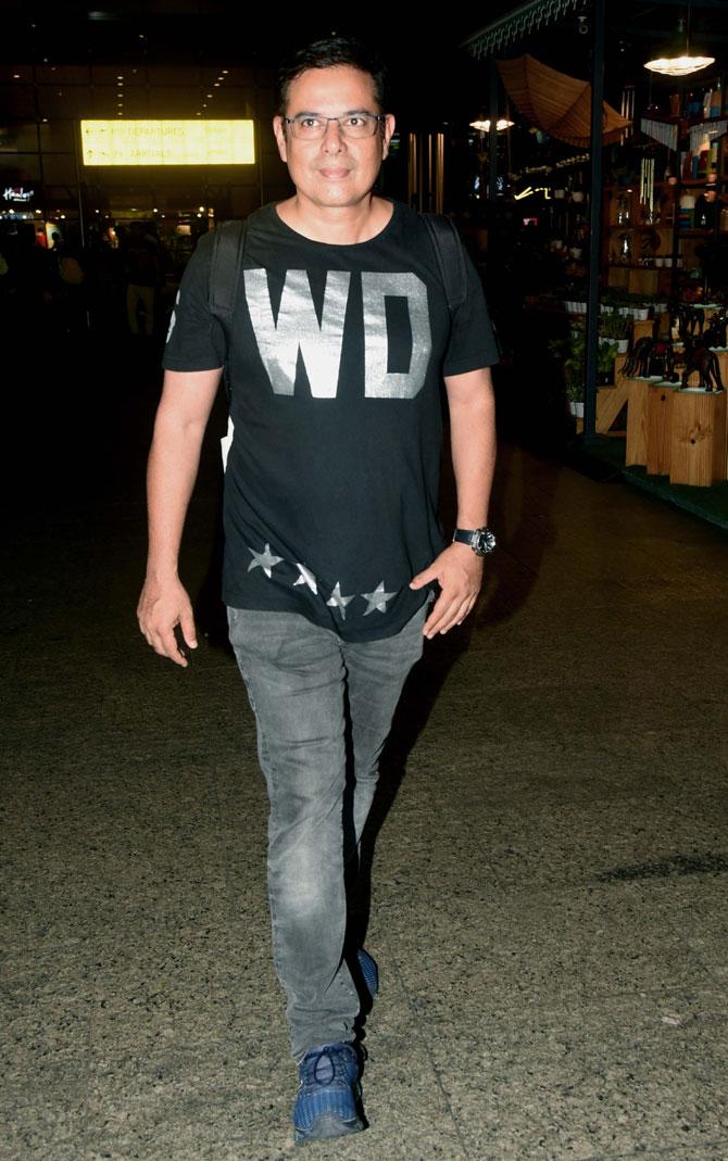 Atul Agnihotri along with family was spotted at the Mumbai airport. Looks like the Agnihotri family are off for a well deserved holiday after the success of Bharat. Atul produced the Salman Khan-starrer. Actor-producer Atul Agnihotri has also bought rights to the Korean film, Veteran. The remake version of the film will see Salman Khan play the role of a detective. All pictures/Yogen Shah
