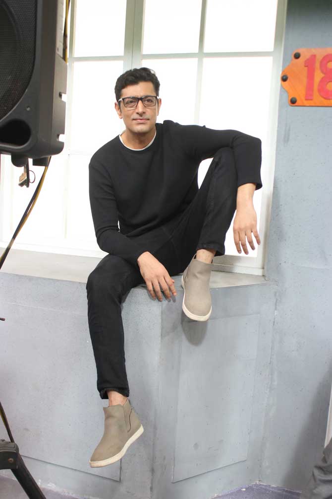 Speaking about the movie, Sridevi Bungalow generated controversy a while back when producer Boney Kapoor, husband of late superstar Sridevi, sent a legal notice to the makers of the film
In Picture: Sridevi Bungalow co-star Priyanshu Chatterjee on the sets. Priyanshu is known for his roles in Tum Bin, Bhootnath and Baadshaho.