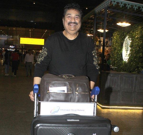 Playback singer Kumar Sanu was all smile as he was spotted at the Mumbai airport.