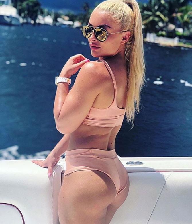 In 2016, Mandy Rose made her in-ring debut at WWE's NXT brand. She participated in a six-woman tag-team match in Florida