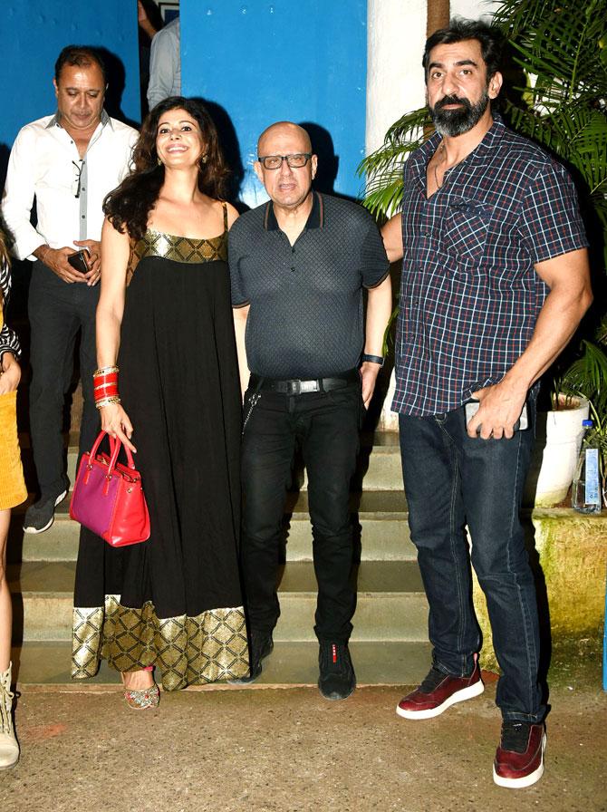 Pooja Batra and husband Nawab were out with friends including industry friends such as director-screenwriter Rajiv Rai and producer Shabbir Boxwala. For the unversed, the internet was abuzz when Nawab and Pooja had made their relationship official on social media a while ago. And ever since then, there had been tattle about them.