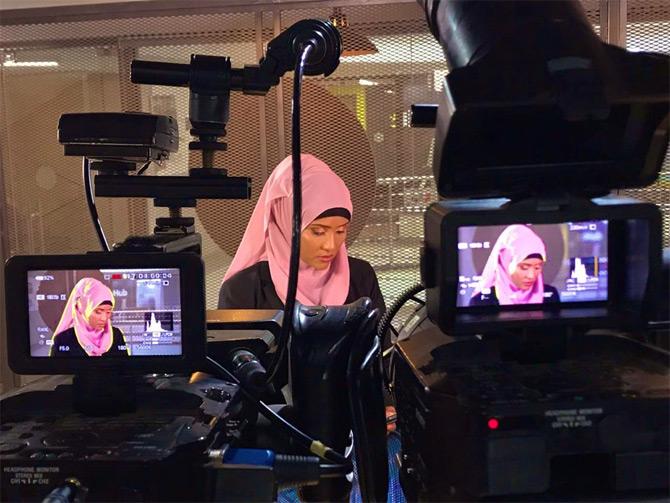 The late Hodan Nalayeh's Instagram account describes her as 'Mom, optimist, journalist and TV host.' Hodan who was well-known cor sharing positive and inspiring Somali stories was credited for showing a different side to Somalia through the stories of civil war, militancy, and famine.
In pic: Hodan Nalayeh gets ready to face the camera as a tv host.