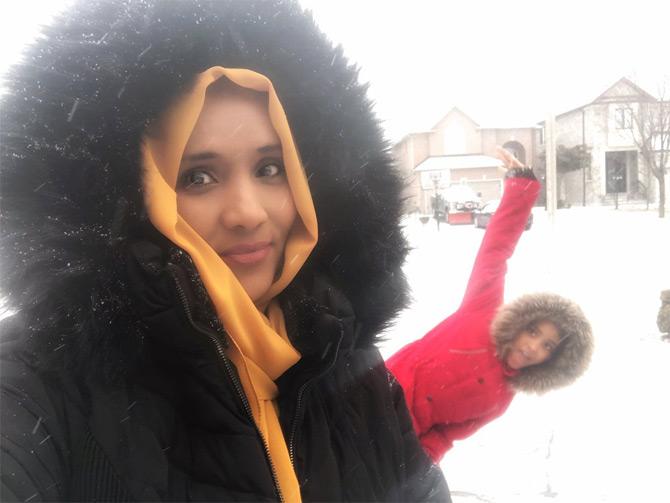 Hodan Nalayeh who was brought up in Toronto, Canada, shared this throwback picture from her life in Canada and captioned it: Arrived in Toronto to this weather. Don't ask me why I love Somalia when I've spent the majority of my life surviving winter months.