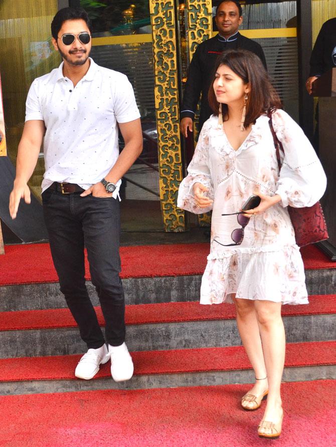 Shreyas Talpade was snapped with wife Deepti Talpade at a popular restaurant in Bandra, Mumbai. On the professional front, Shreyas turned voiceover artist for The Lion King's desi version.  In its Hindi version, the film has comic-timing-perfectionist Shreyas Talpade playing the role of the lovable Timon. All pictures/Satej Shinde and Yogen Shah