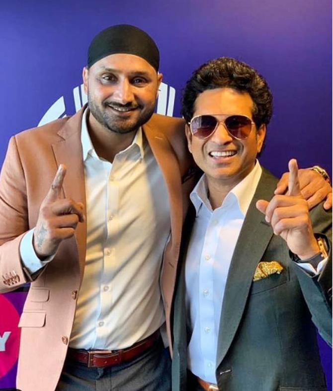Sachin Tendulkar posted this picture with Harbhajan Singh and captioned it as, 
