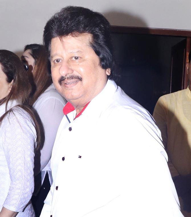 Singer Pankaj Udas also came in to pay his respects to Anupa Jalota's mother at the prayer meet in Worli.