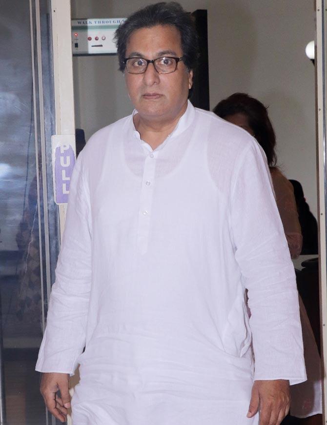Talat Aziz also attended Anup Jalota's prayer meet at a hall in Worli.