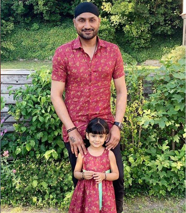 Harbhajan SIngh's wife Geeta gabe birth to a beautiful daughter Hinaya Heer Plaha on July 27, 2016.
Harbhajan Singh posted this picture of himself with wife Geeta and daughter Hinaya and captioned it as, 