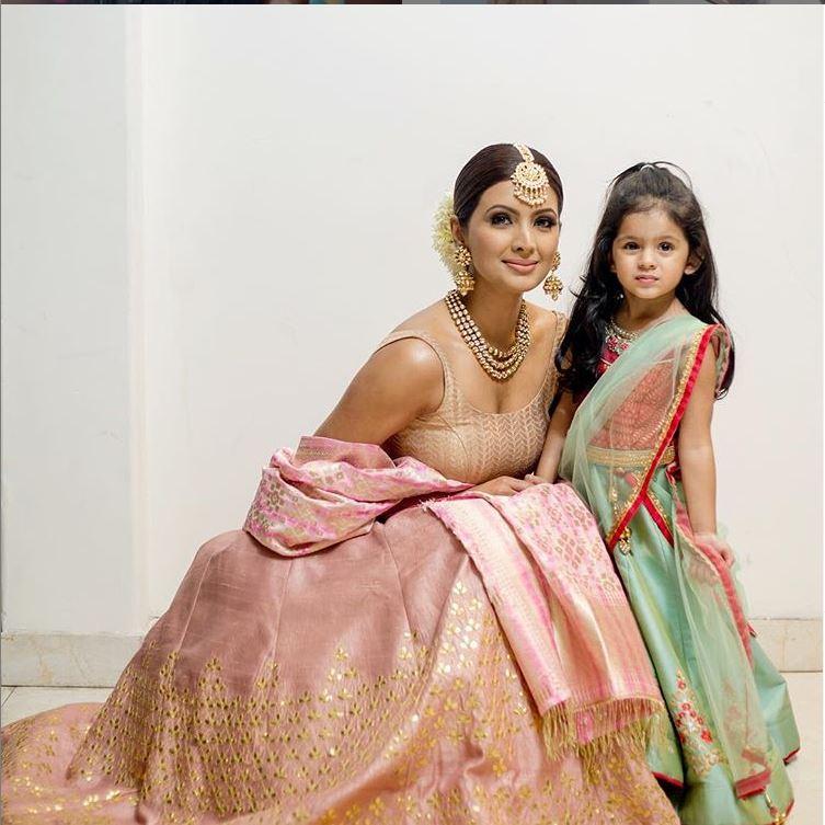 Harbhajan Singh posted this picture of himself with wife Geeta and daughter Hinaya and captioned it as, 