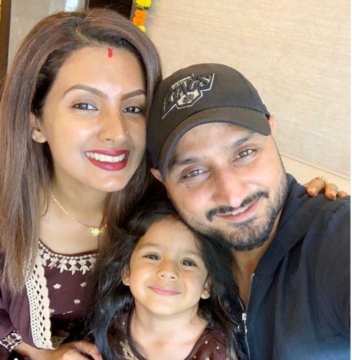 Harbhajan Singh posted this picture of himself with wife Geeta and daughter Hinaya and captioned it as, 