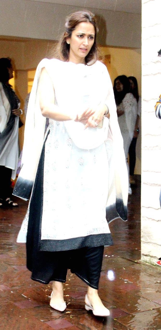 Gayatri Oberoi attended the prayer meet of socialite Kaykasshan Patel's husband Arif Patel in Mumbai