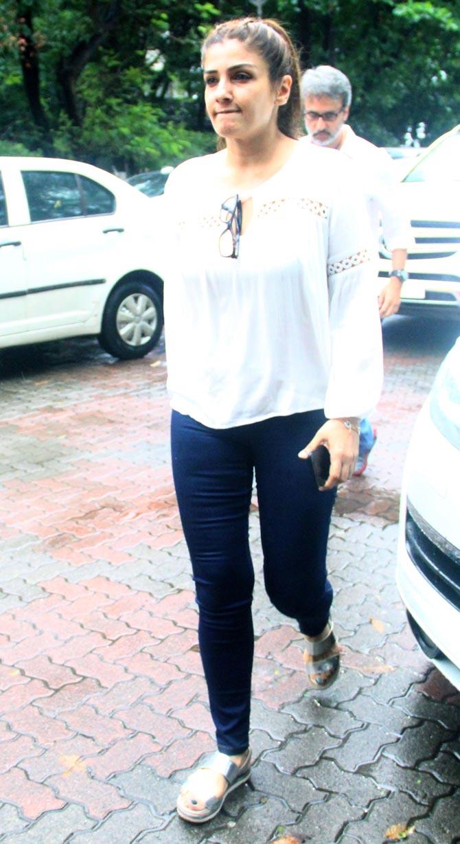 Bollywood actress Raveena Tandon attended the prayer meet of socialite Kaykasshan Patel's husband Arif Patel in Mumbai. The prayer meet was attended by many eminent personalities in Mumbai