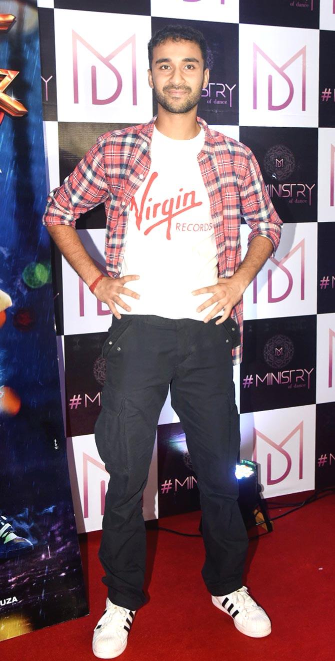 The source also added that Varun Dhawan also squeezed in the shoot for a commercial into his to-do list for the day. 