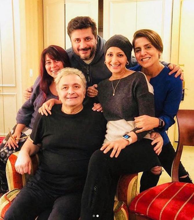 Sonali Bendre, who has herself battled cancer, visited Rishi Kapoor in New York along with husband Goldie Behl.