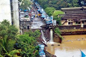Just after BMC evacuates 1,000 locals, portion of Chandivli rd caves in