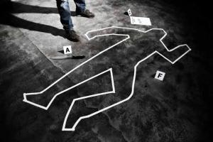 Man commits suicide by jumping under the rear tyre of moving truck