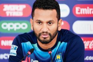 Niroshan Dickwella omitted, Akila returns for ODIs vs Bangladesh