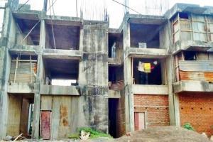 Mumbai: Builder issues refund cheques, stops payment