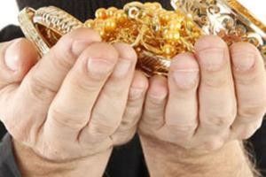 Seven arrested for looting Rs 3.6 crore from gold trader