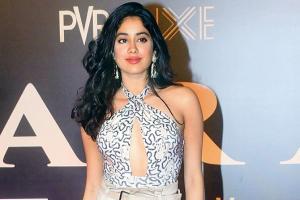 Roohi-Afza actor Janhvi Kapoor got no security to cover?