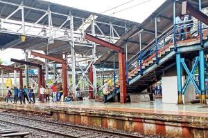 Mumbai: Leaky roofs show holes in Central Railway's work