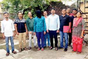 Mumbai Crime: Arrested African smuggled drugs in exchange for garments