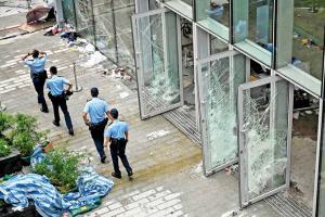 Attack on govt buildings extreme: HK's Lam