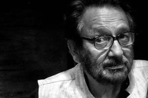 Javed Akhtar slams Shekhar Kapur; asks him to see 'a good psychiatrist'