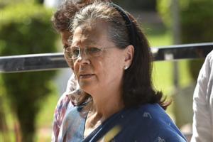 Sonia Gandhi holds meeting with Congress Lok Sabha MPs