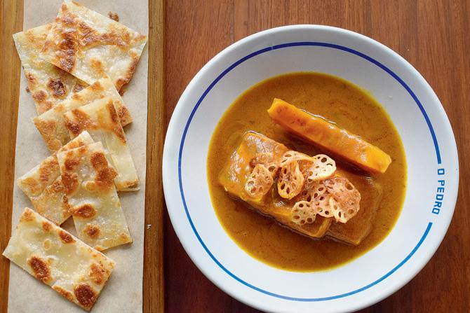 Tofu curry with Burmese palatha