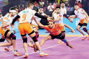 Pro Kabaddi League: U Mumba claims victory against Puneri Paltan