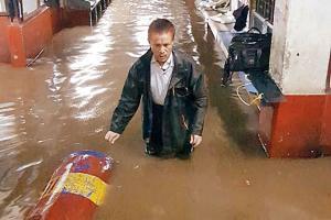 Mumbai Rains: CR goes for a toss, WR, bus services on track