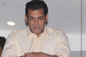 Salman Khan plans to open 300 gyms across India by 2020