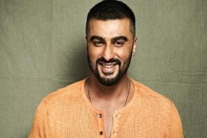Arjun Kapoor has finally ditched his caps; shows off Panipat look