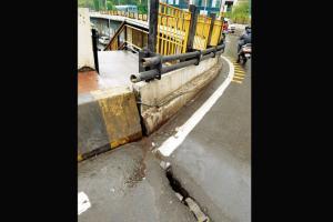 Mumbai: Is Mulund rail overbridge in danger of falling down?