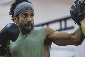 Watch Video: Farhan Akhtar gets Toofan ready!