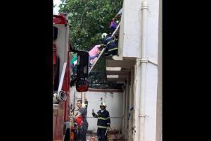 Bandra MTNL fire: No casualties reported, around 100 rescued